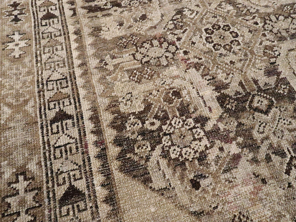 Antique Persian Malayer Rug, No.21525 - Galerie Shabab