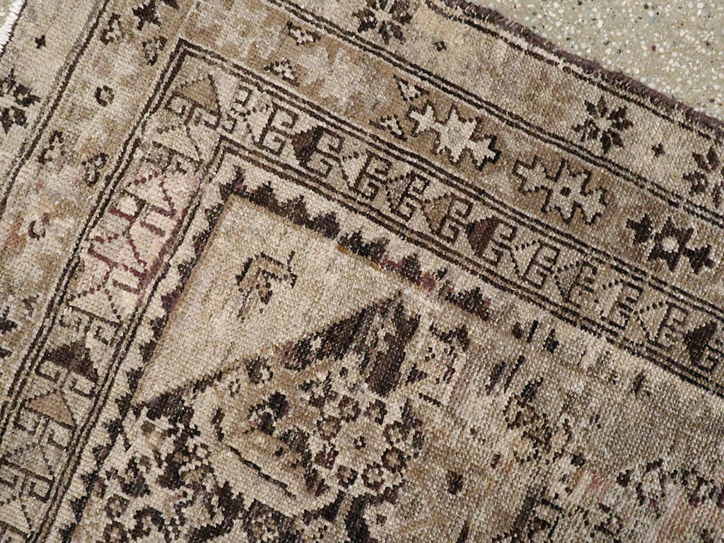 Antique Persian Malayer Rug, No.21525 - Galerie Shabab