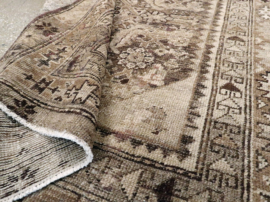 Antique Persian Malayer Rug, No.21525 - Galerie Shabab