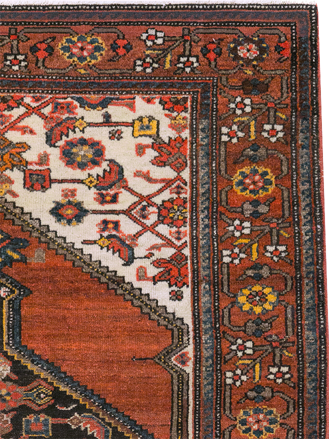 Antique Persian Malayer Accent Rug, No.21531 - Galerie Shabab