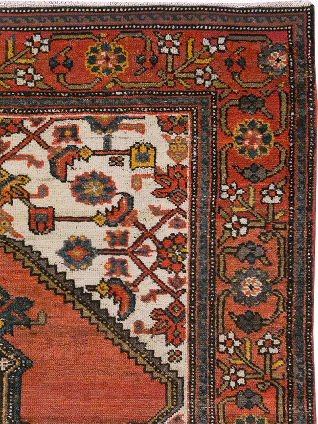 Antique Persian Malayer Accent Rug, No.21531 - Galerie Shabab