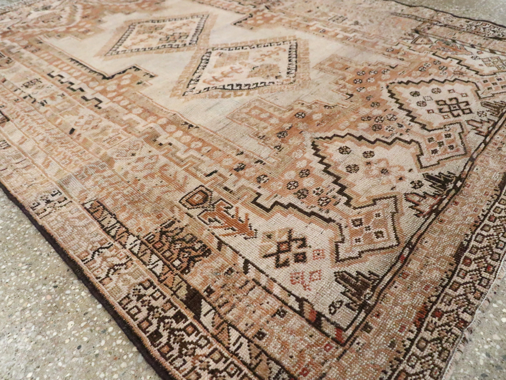 Vintage Persian Afshar Rug, No.21533 - Galerie Shabab