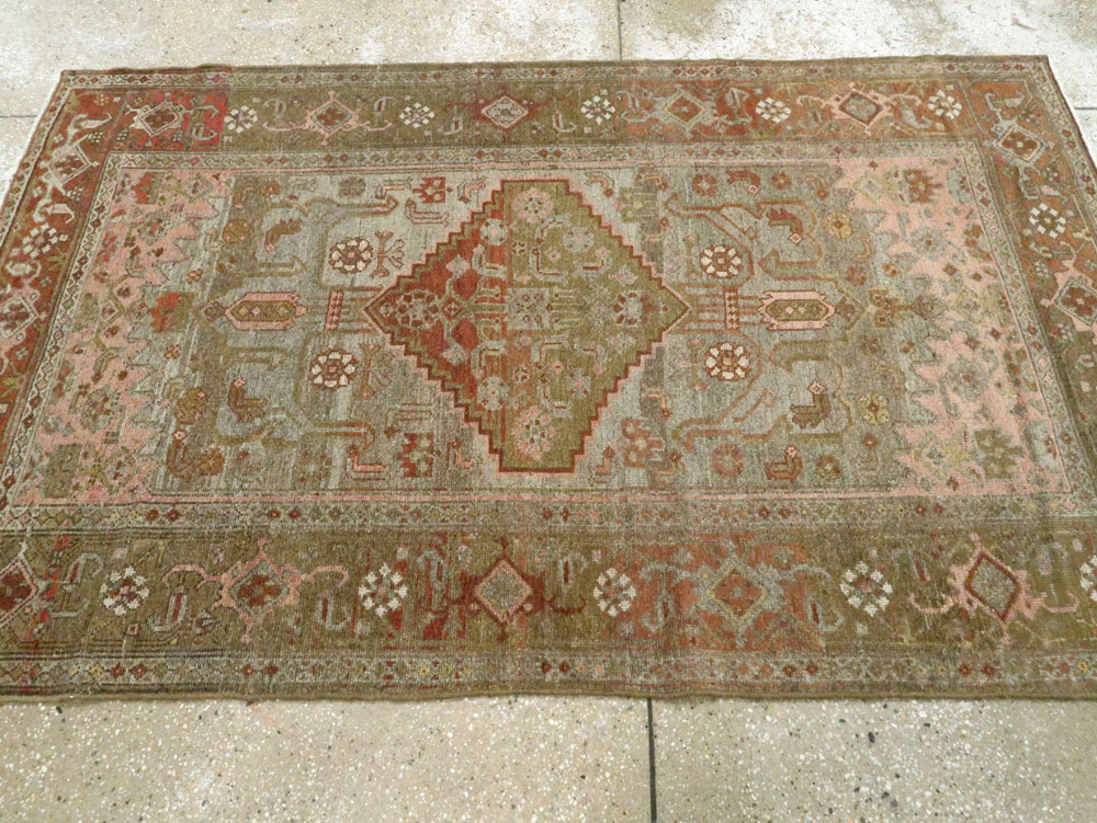 Antique Persian Kurdish Rug, No.21537 - Galerie Shabab