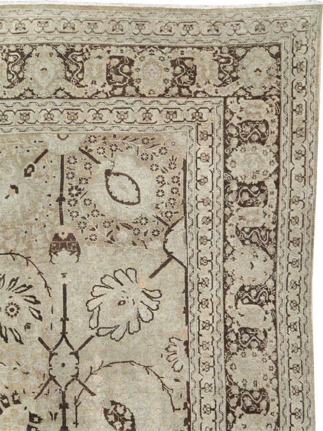 Antique Persian Tabriz Carpet, No.21553 - Galerie Shabab