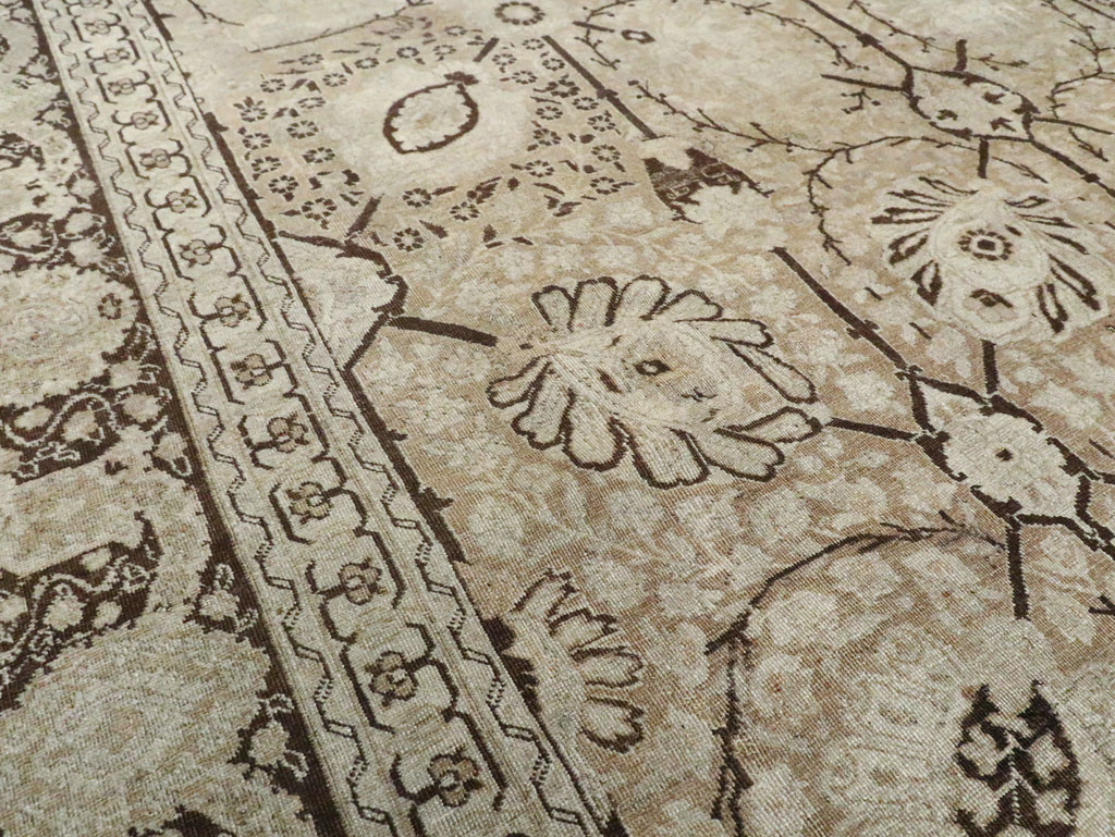Antique Persian Tabriz Carpet, No.21553 - Galerie Shabab