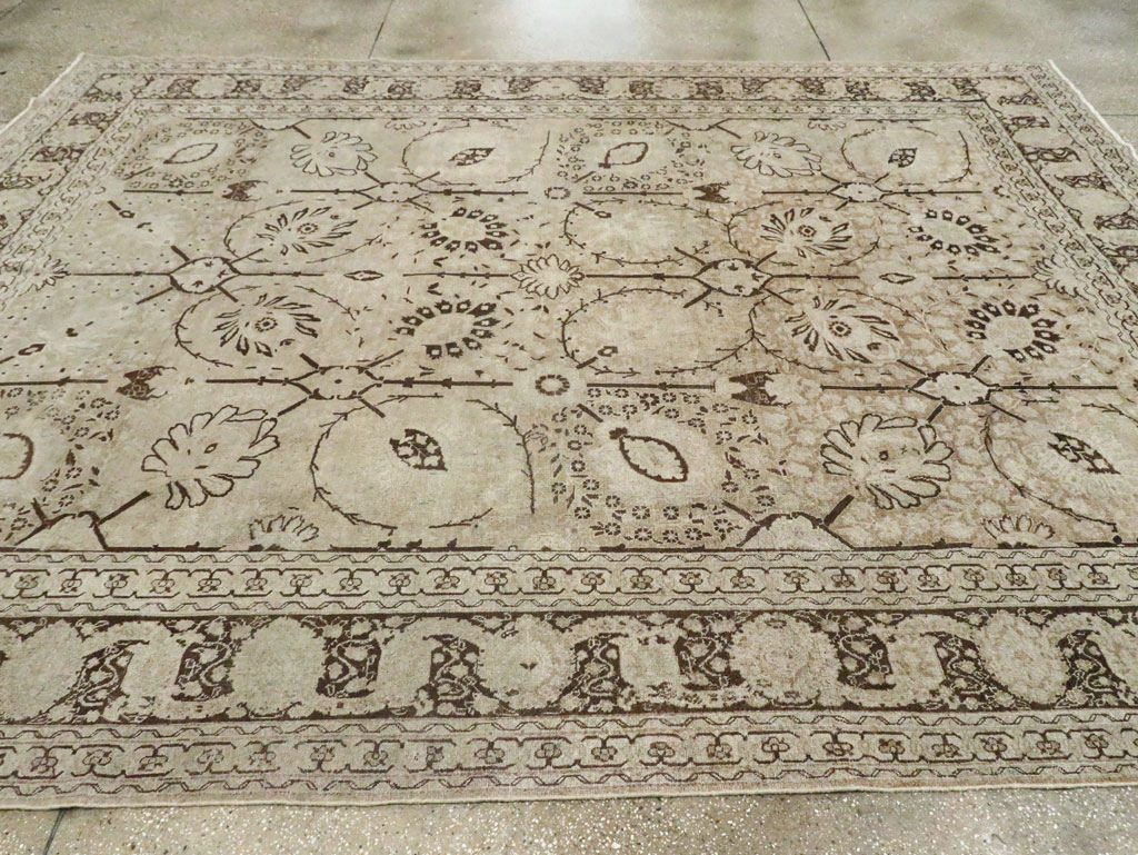 Antique Persian Tabriz Carpet, No.21553 - Galerie Shabab