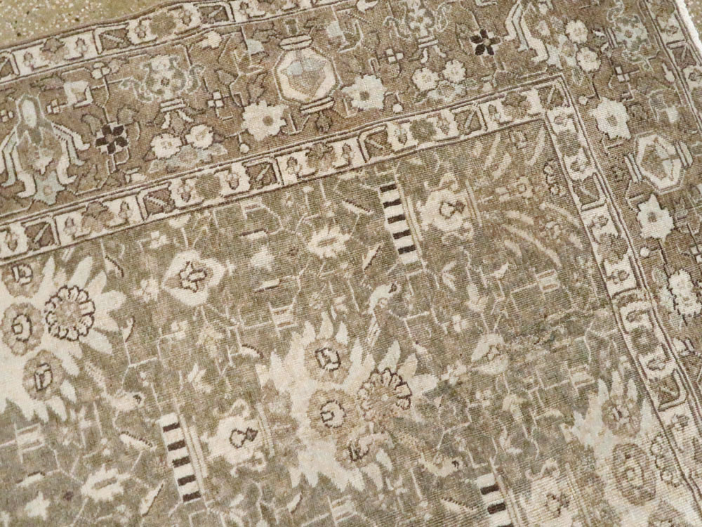 Antique Persian Tabriz Carpet, No.21558 - Galerie Shabab