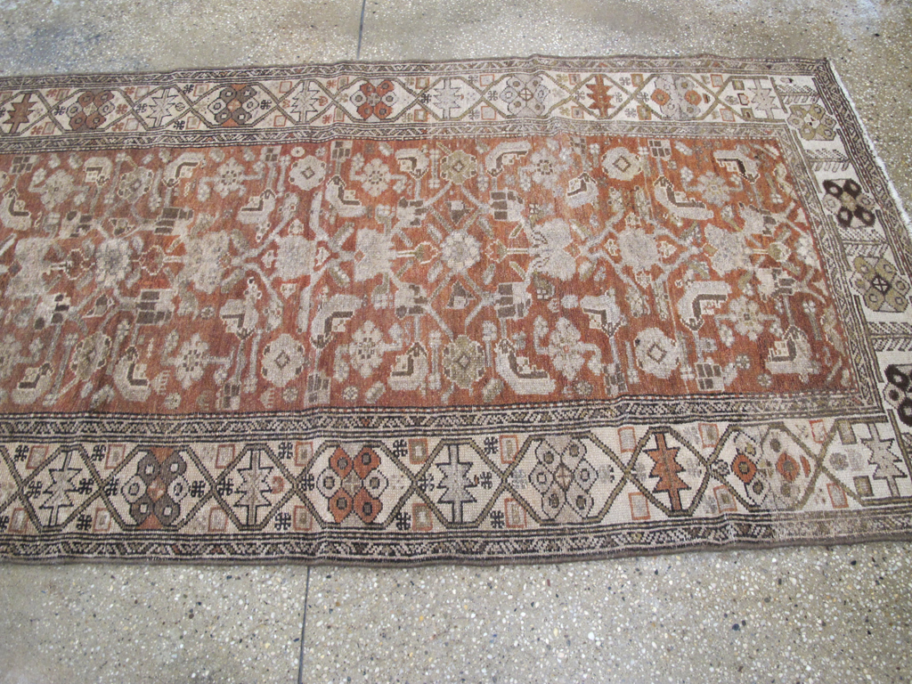 Vintage Persian Malayer Runner, No.21566 - Galerie Shabab