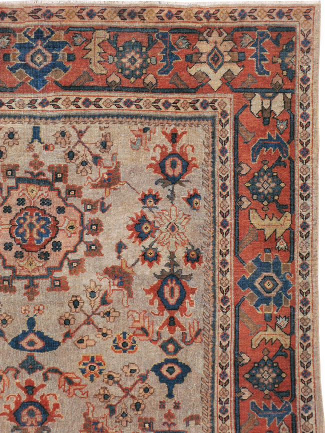 Antique Persian Mahal Accent Carpet, No.21567 - Galerie Shabab