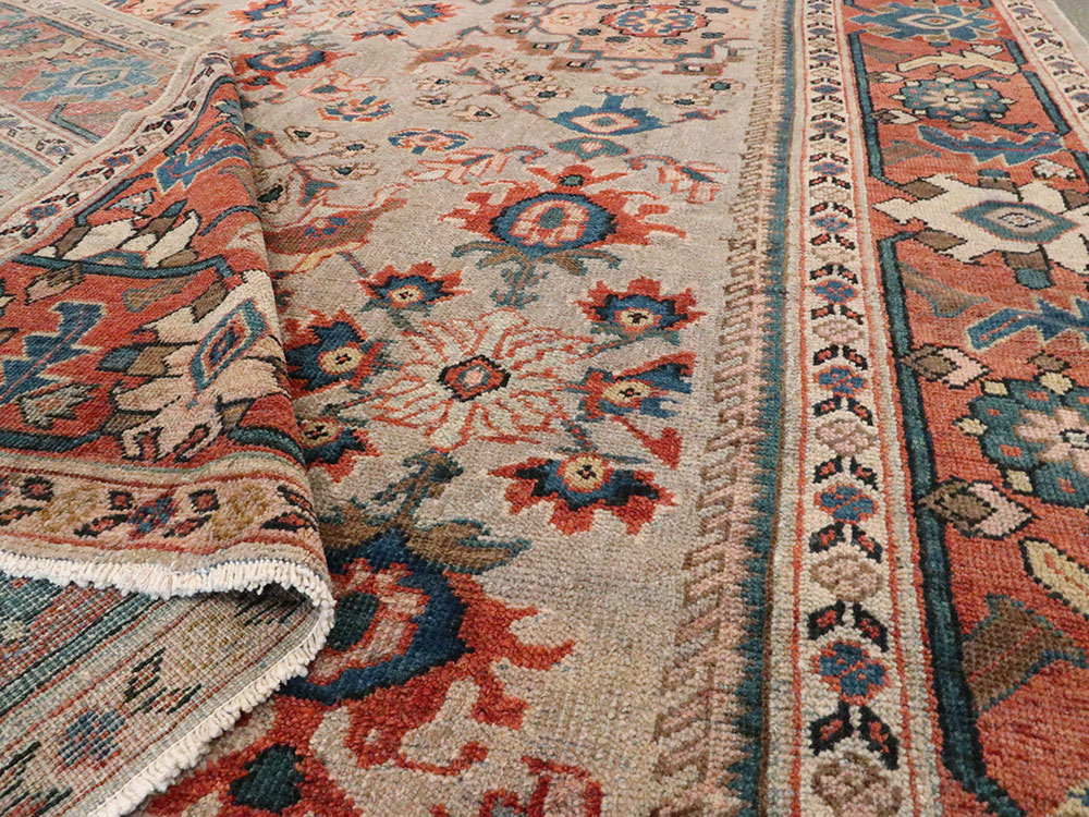 Antique Persian Mahal Accent Carpet, No.21567 - Galerie Shabab