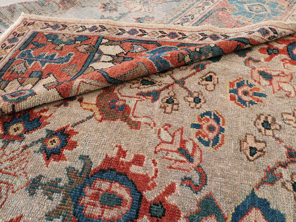 Antique Persian Mahal Accent Carpet, No.21567 - Galerie Shabab