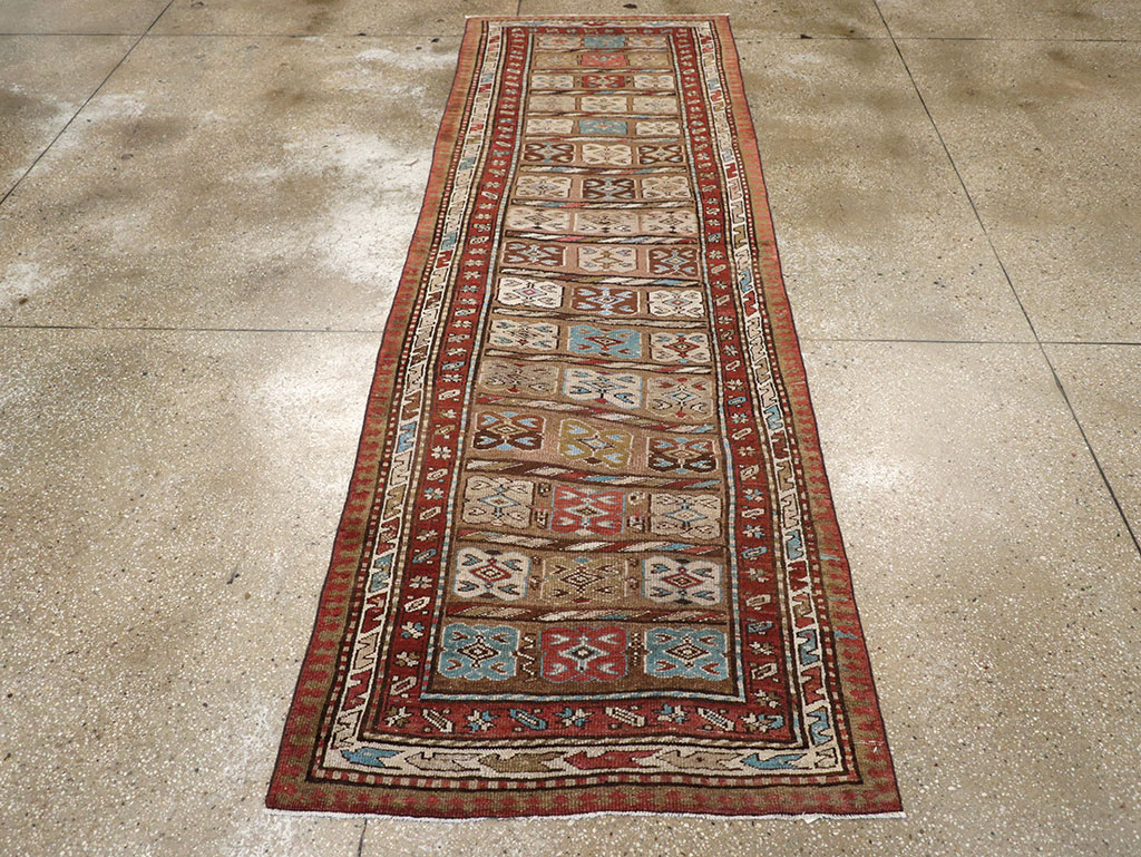 Antique Persian Kurdish Runner, No.21572 - Galerie Shabab