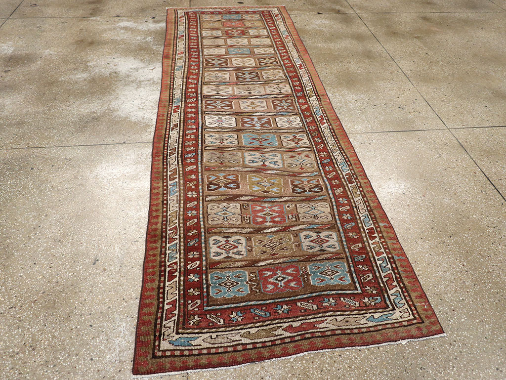 Antique Persian Kurdish Runner, No.21572 - Galerie Shabab