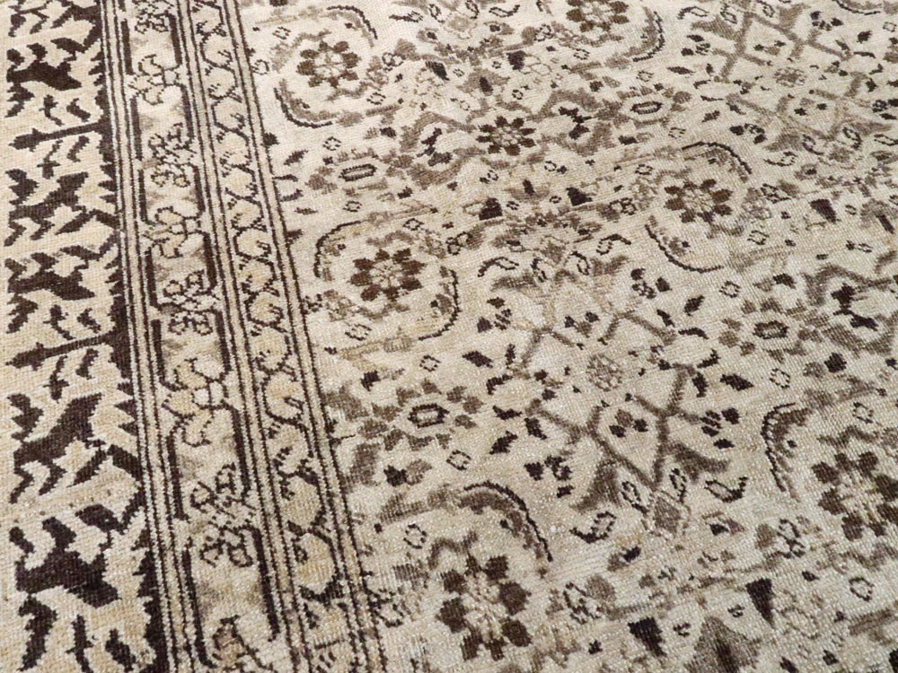 Antique Persian Tabriz Rug, No.21573 - Galerie Shabab