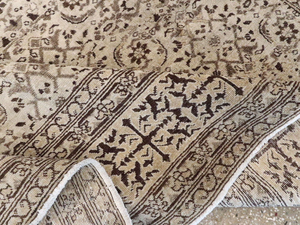 Antique Persian Tabriz Rug, No.21573 - Galerie Shabab