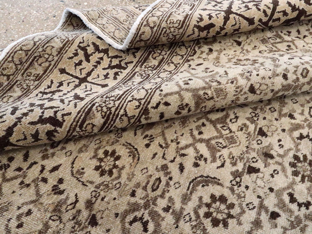 Antique Persian Tabriz Rug, No.21573 - Galerie Shabab