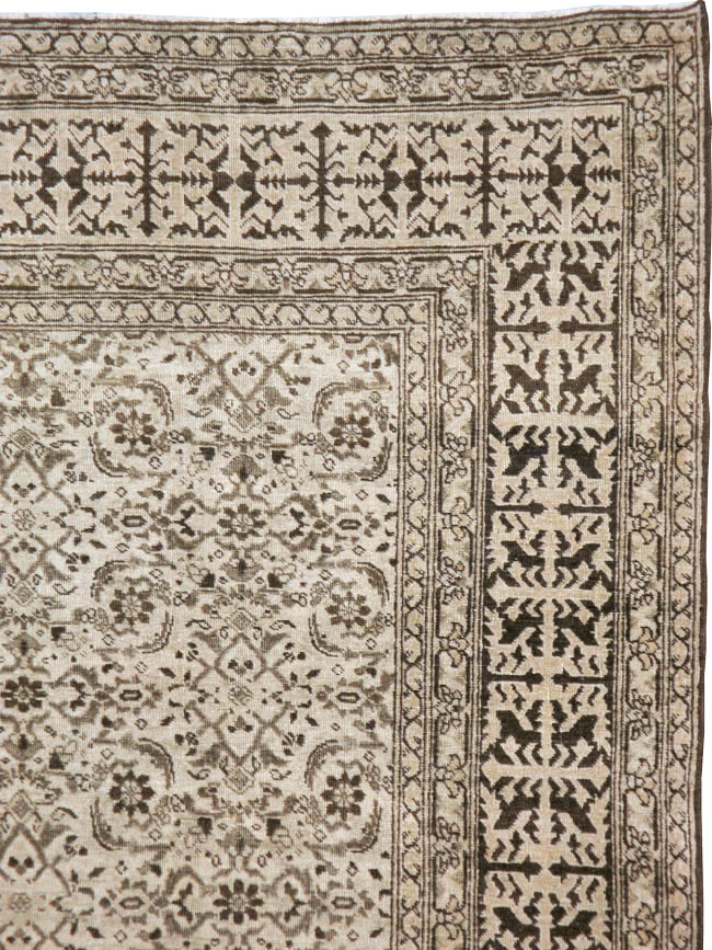 Antique Persian Tabriz Rug, No.21573 - Galerie Shabab