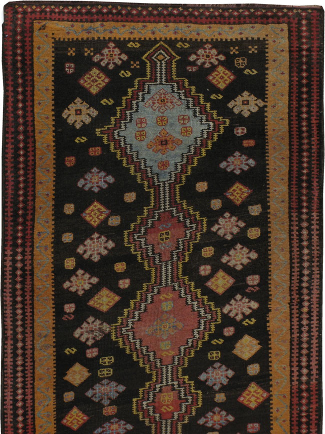 Antique Kurdish Rug, No.21577 - Galerie Shabab