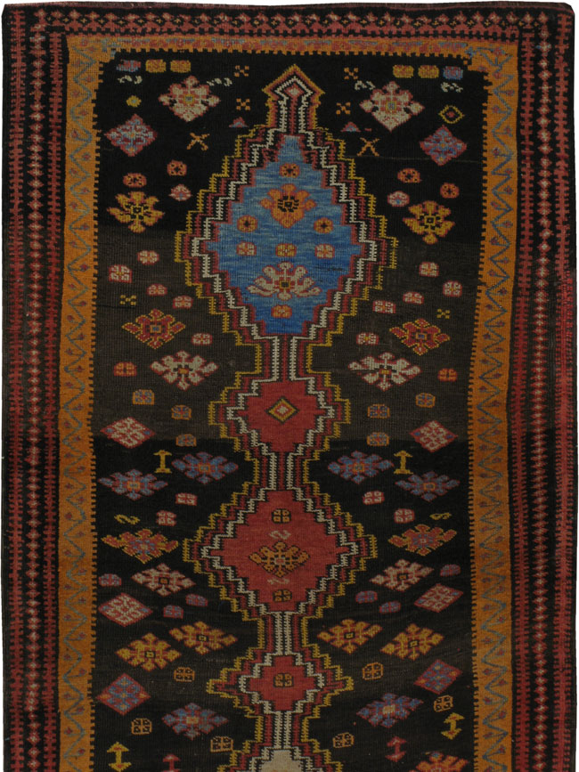 Antique Kurdish Rug, No.21577 - Galerie Shabab