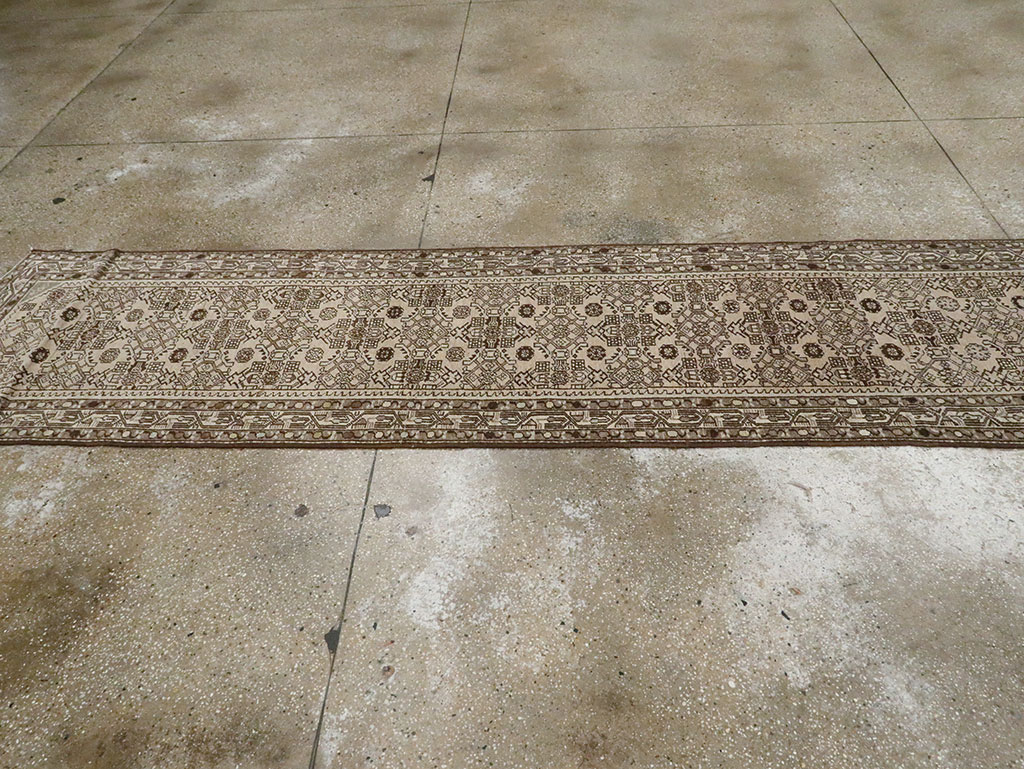 Vintage Persian Malayer Long Runner, No.21580 - Galerie Shabab