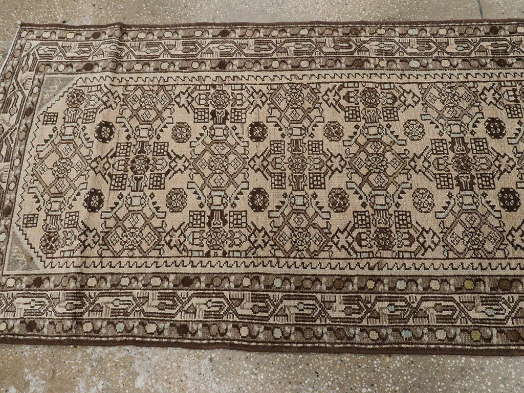 Vintage Persian Malayer Long Runner, No.21580 - Galerie Shabab