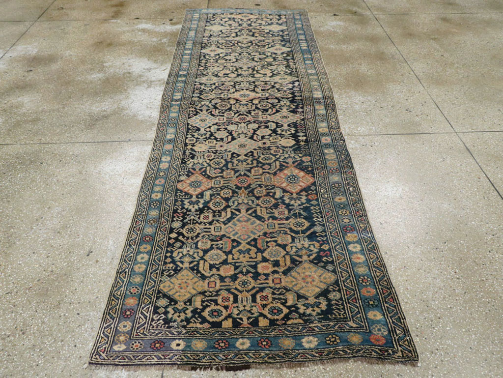 Antique Persian Kurdish Runner, No.21583 - Galerie Shabab