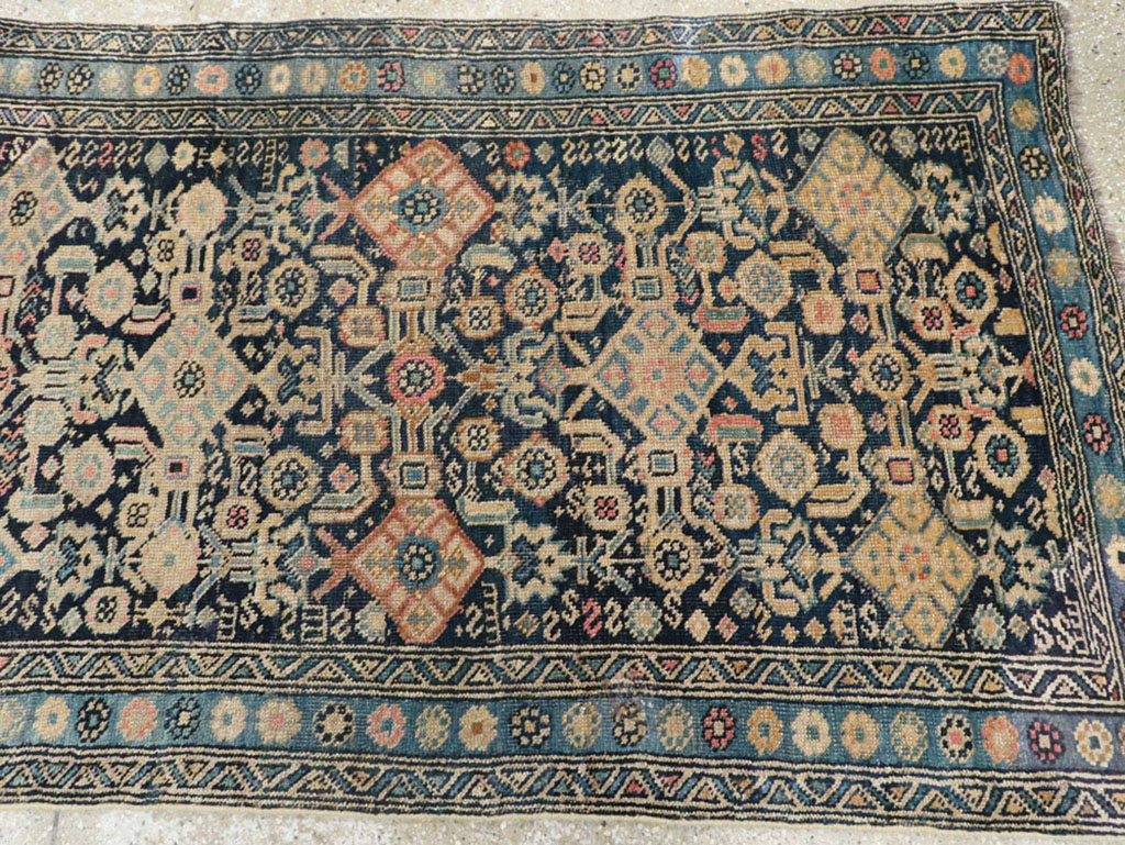 Antique Persian Kurdish Runner, No.21583 - Galerie Shabab