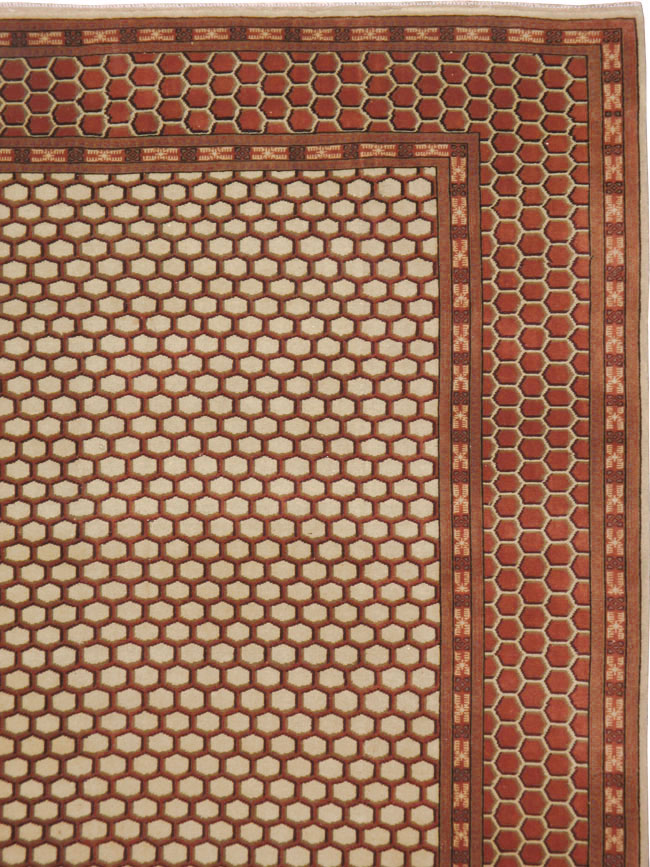Vintage Turkish Anatolian Accent Carpet, No.21587 - Galerie Shabab