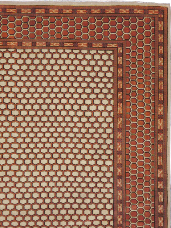 Vintage Turkish Anatolian Accent Carpet, No.21587 - Galerie Shabab