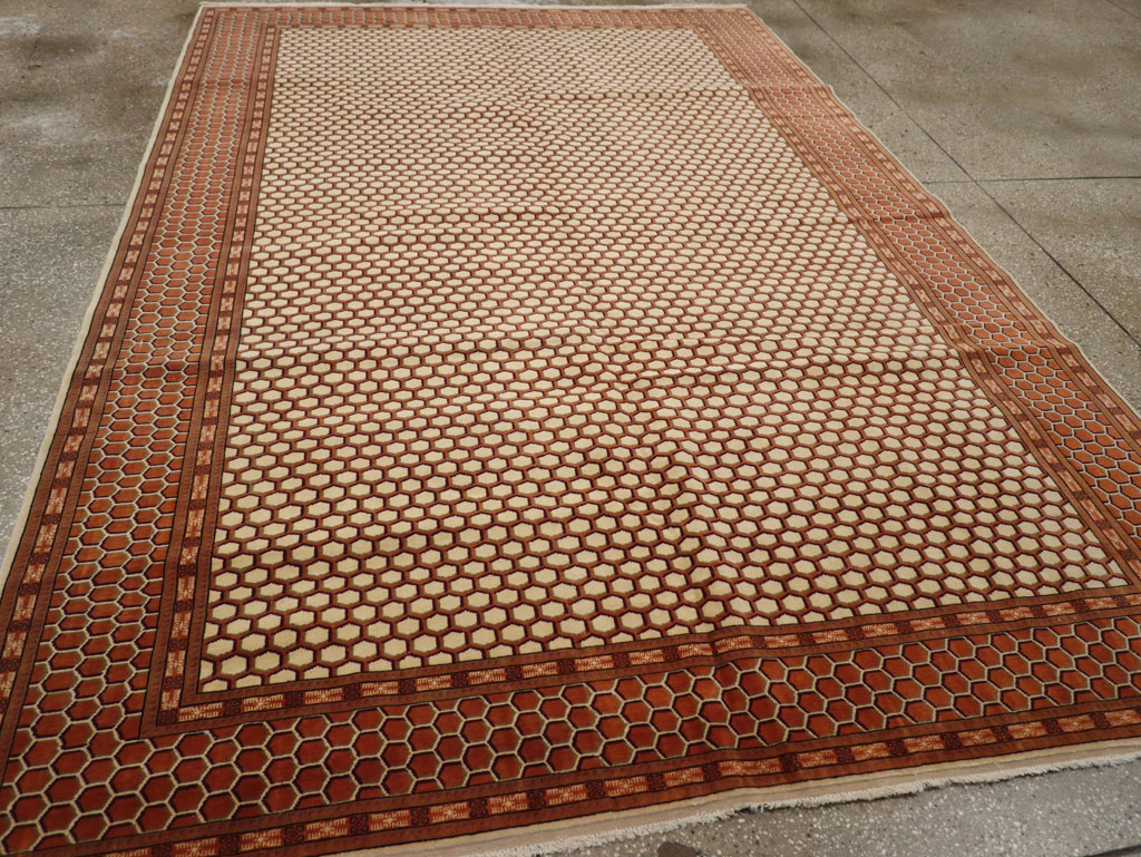 Vintage Turkish Anatolian Accent Carpet, No.21587 - Galerie Shabab