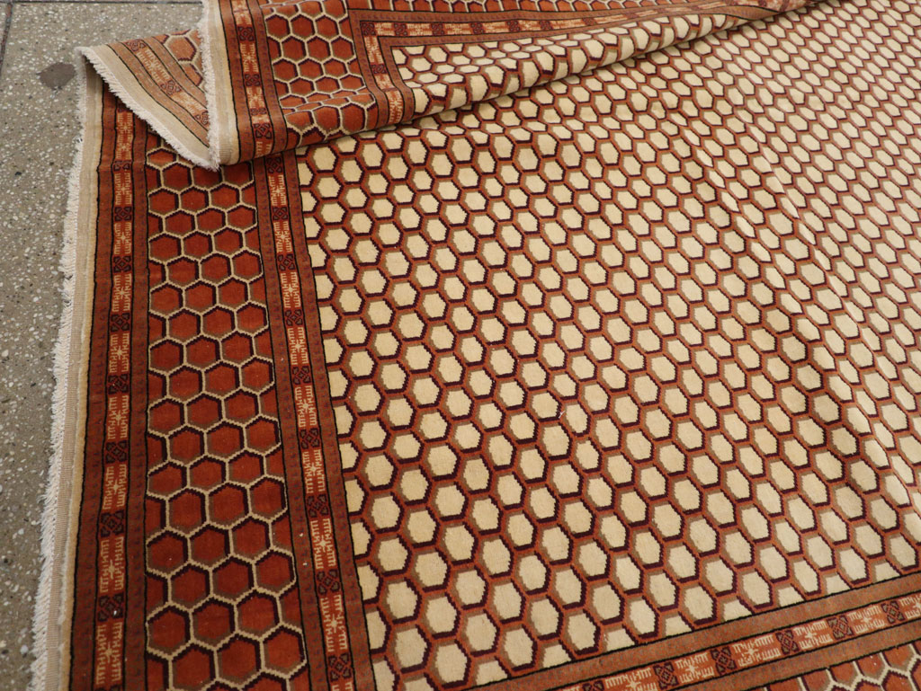 Vintage Turkish Anatolian Accent Carpet, No.21587 - Galerie Shabab