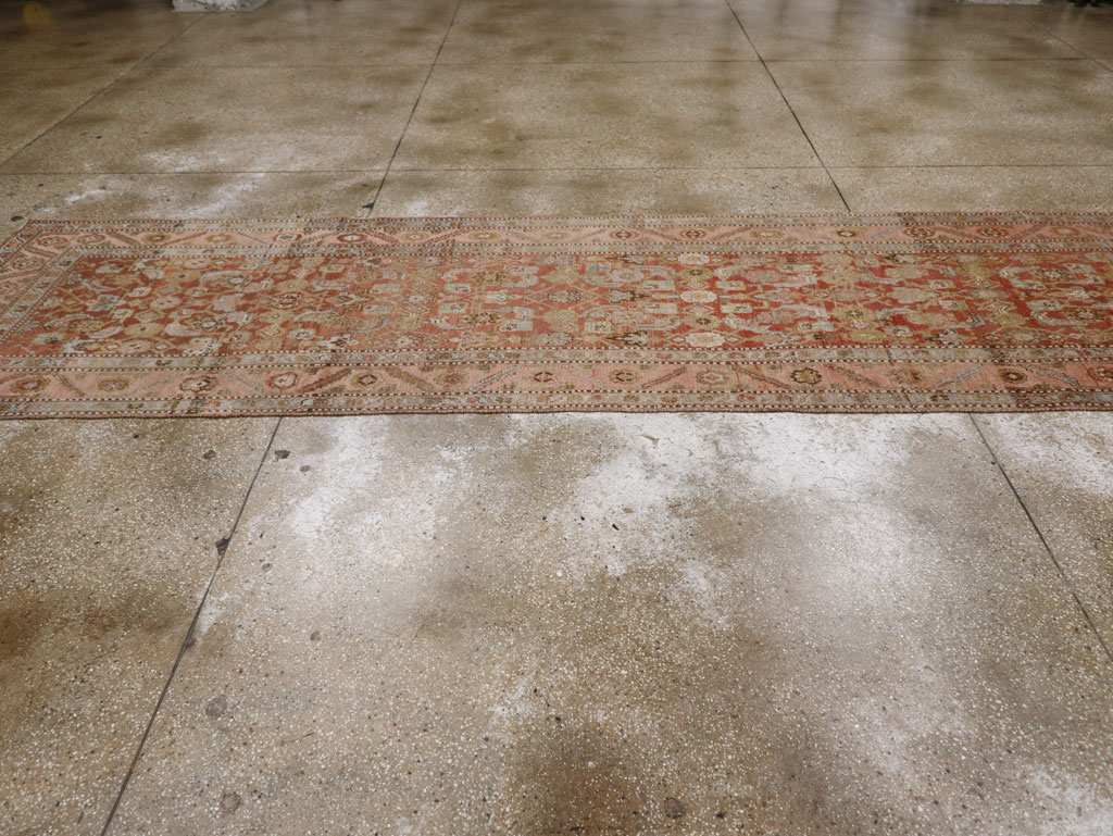 Vintage Persian Kurdish Runner, No.21610 - Galerie Shabab