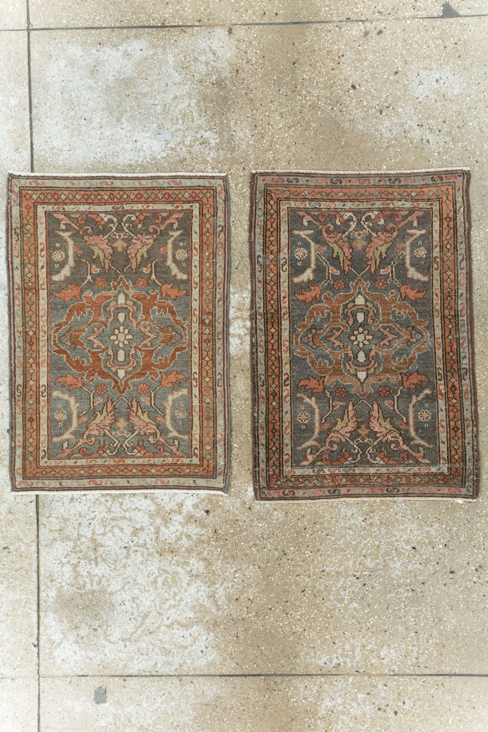 Vintage Persian Malayer Rug (Pair: 1 of 2), No.21614 - Galerie Shabab