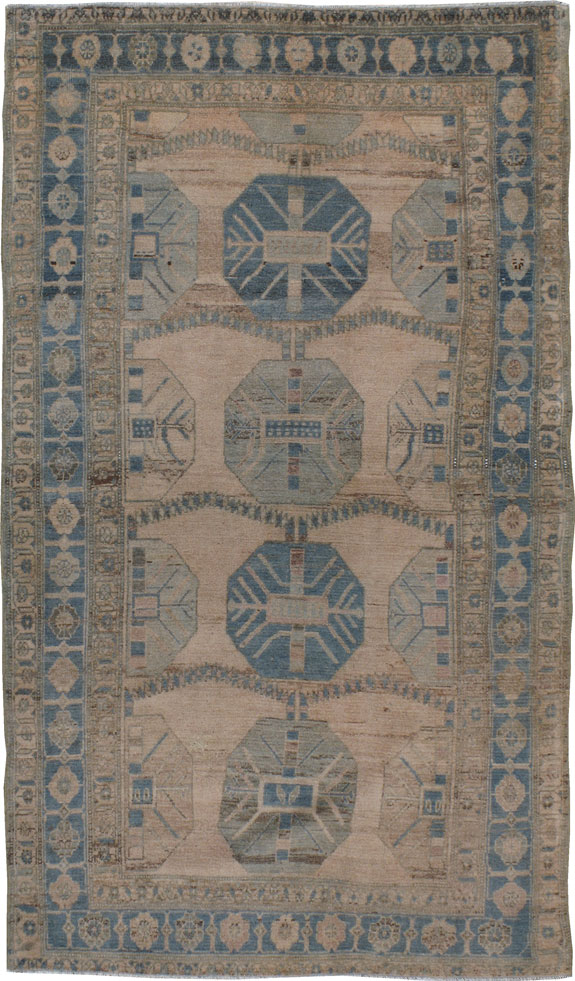 Antique Kurdish Rug, No.21616 - Galerie Shabab