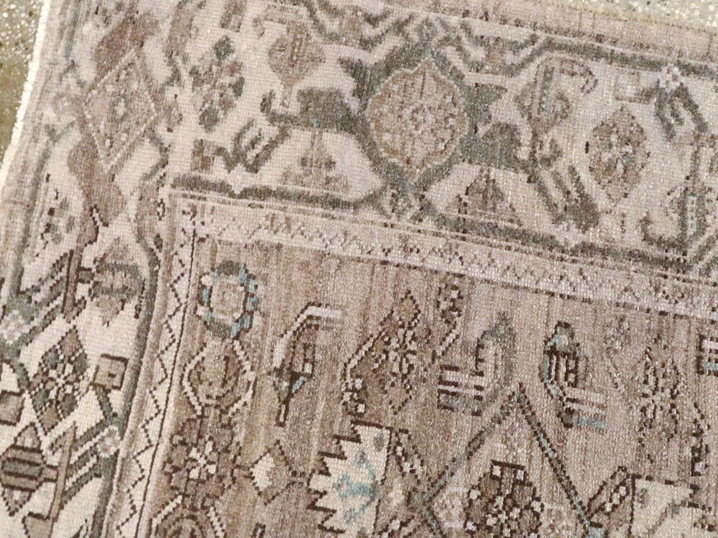 Vintage Persian Malayer Runner, No.21633 - Galerie Shabab