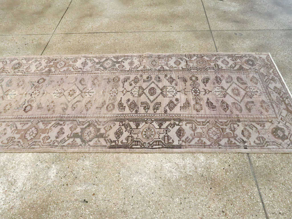 Vintage Persian Malayer Runner, No.21633 - Galerie Shabab