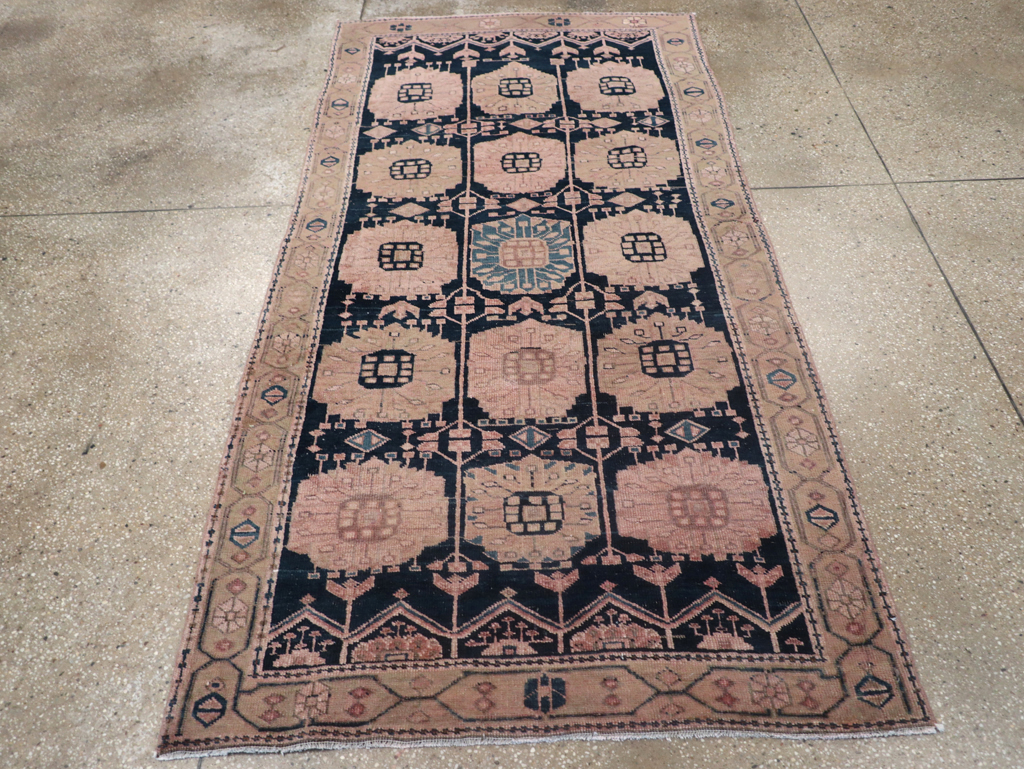 Vintage Persian Malayer Rug, No.21634 - Galerie Shabab