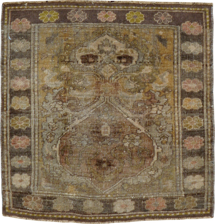 Antique Persian Malayer Square Rug, No.21645 - Galerie Shabab