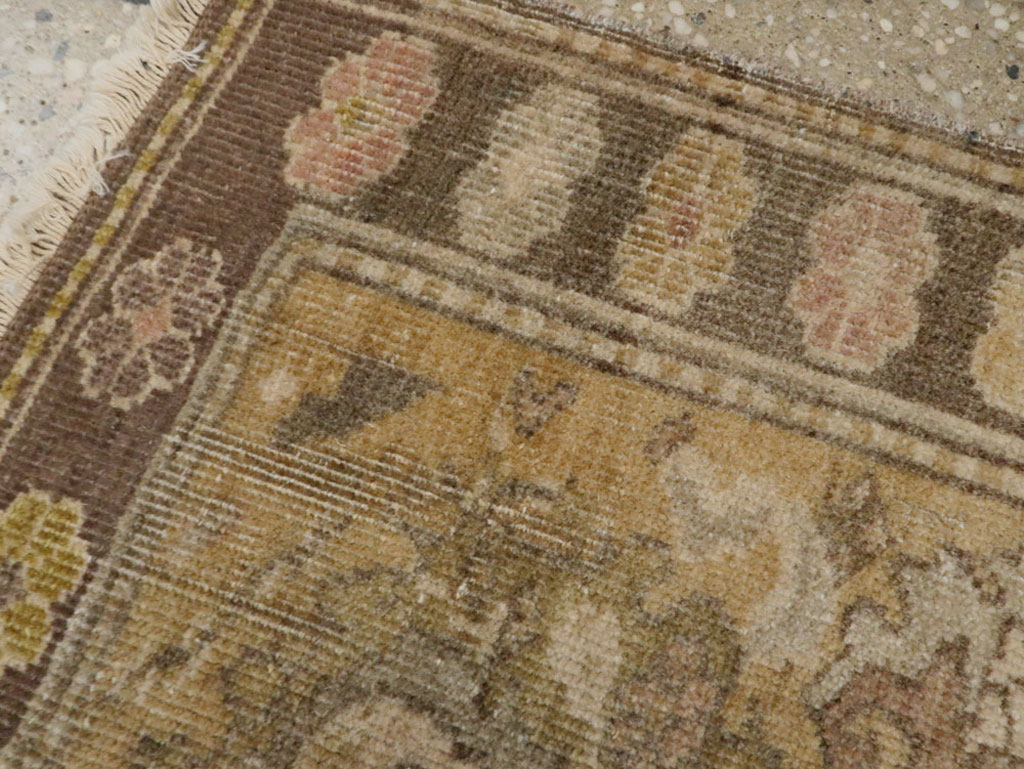 Antique Persian Malayer Square Rug, No.21645 - Galerie Shabab