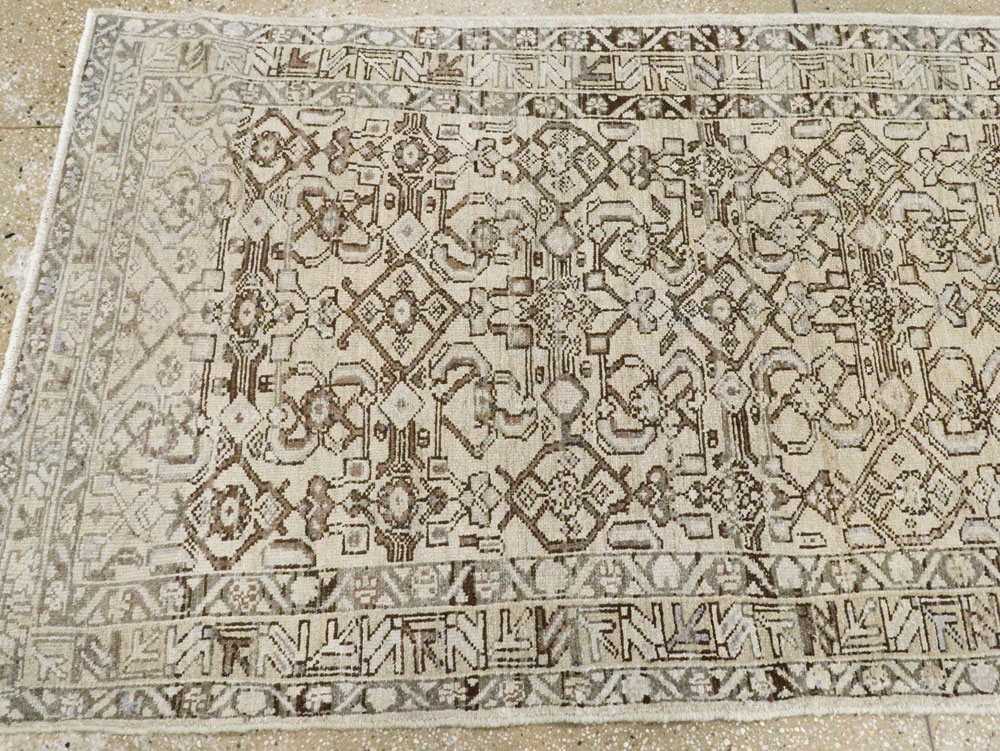 Vintage Persian Malayer Runner, No.21651 - Galerie Shabab