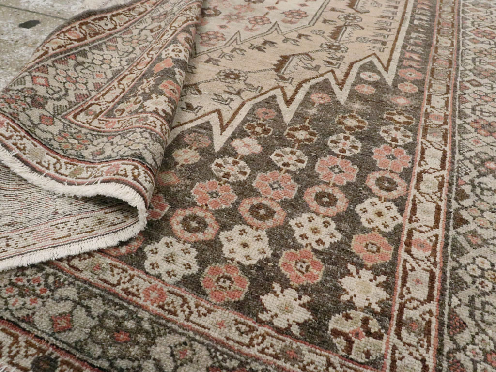 Antique Persian Malayer Rug, No.21655 - Galerie Shabab