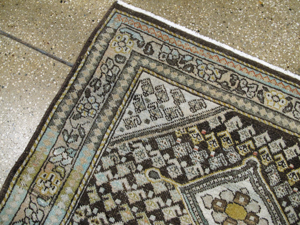 Vintage Persian Malayer Runner, No.21661 - Galerie Shabab