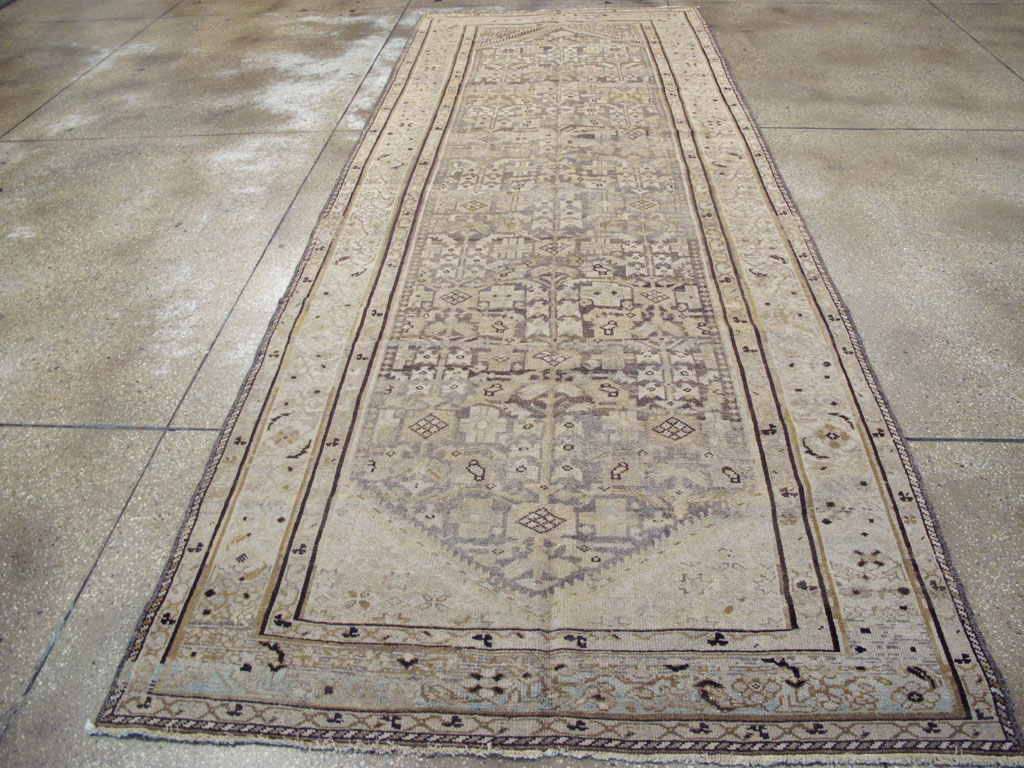 Vintage Persian Malayer Carpet, No.21662 - Galerie Shabab