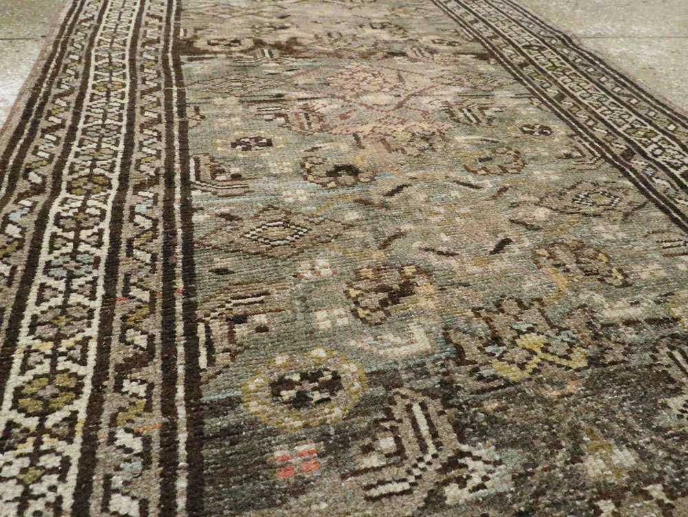 Vintage Persian Malayer Runner, No.21671 - Galerie Shabab