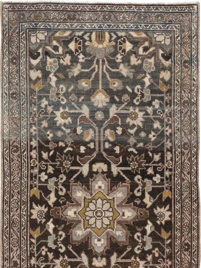 Vintage Persian Malayer Runner, No.21675 - Galerie Shabab