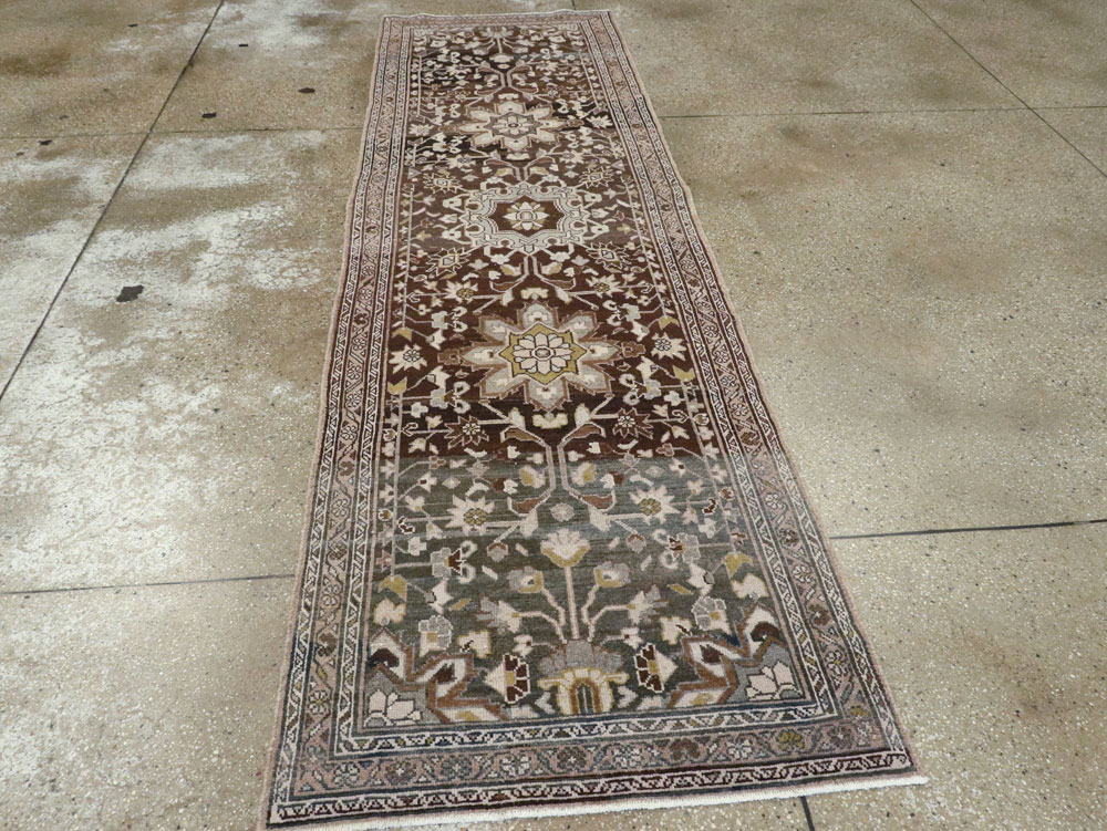 Vintage Persian Malayer Runner, No.21675 - Galerie Shabab
