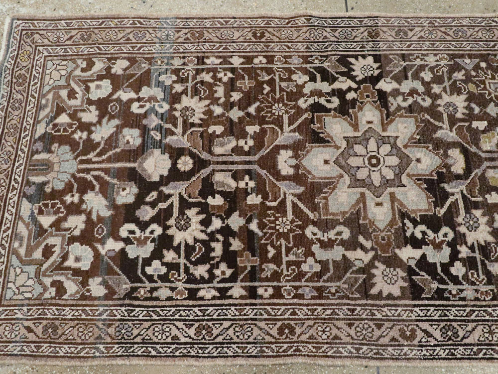 Vintage Persian Malayer Runner, No.21675 - Galerie Shabab