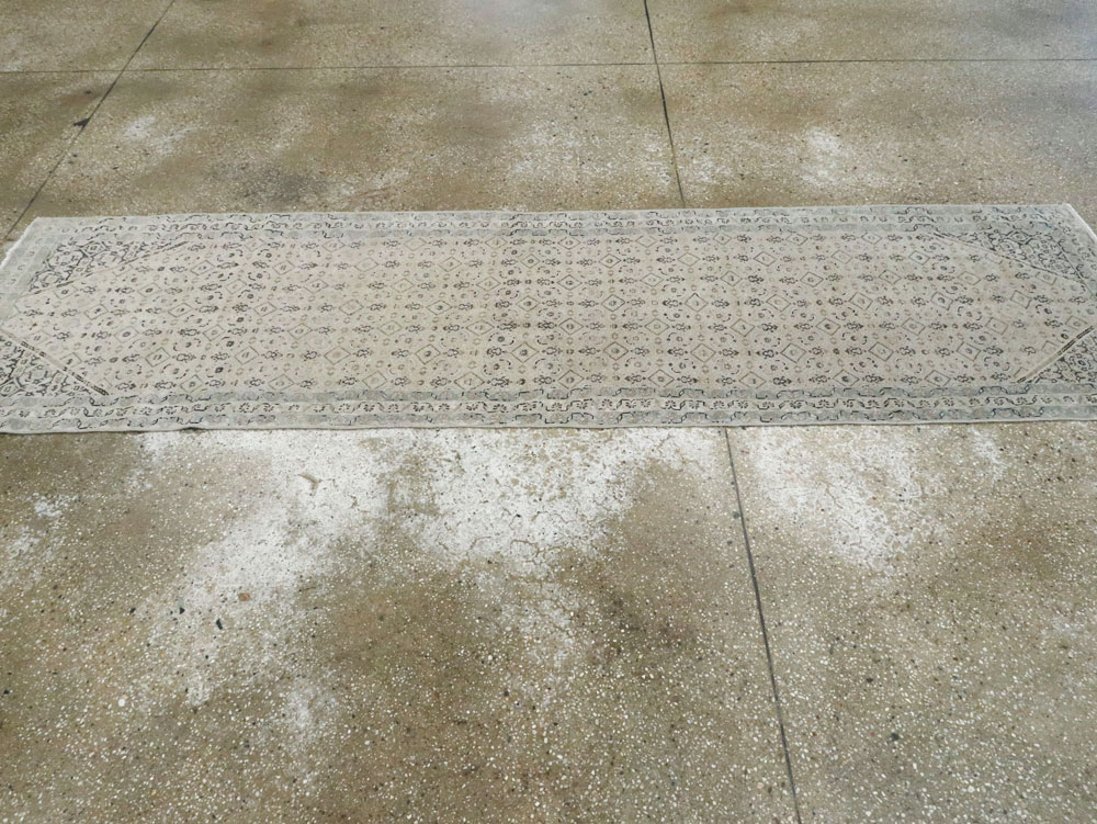 Vintage Persian Tabriz Runner, No.21676 - Galerie Shabab