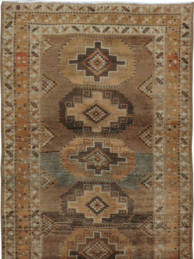 Antique Kurdish Rug, No.21681 - Galerie Shabab