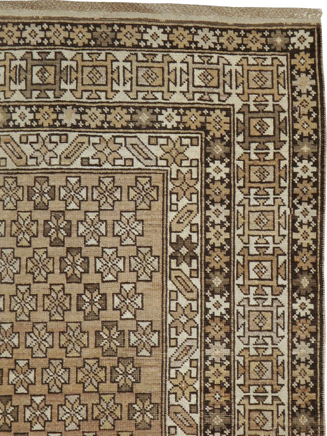 Antique Caucasian Shirvan Rug, No.21685 - Galerie Shabab